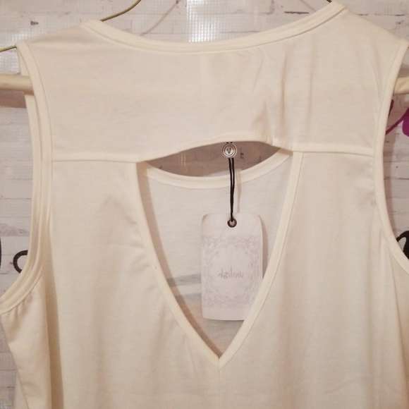 ! costa rica tank top - Picture 3 of 6